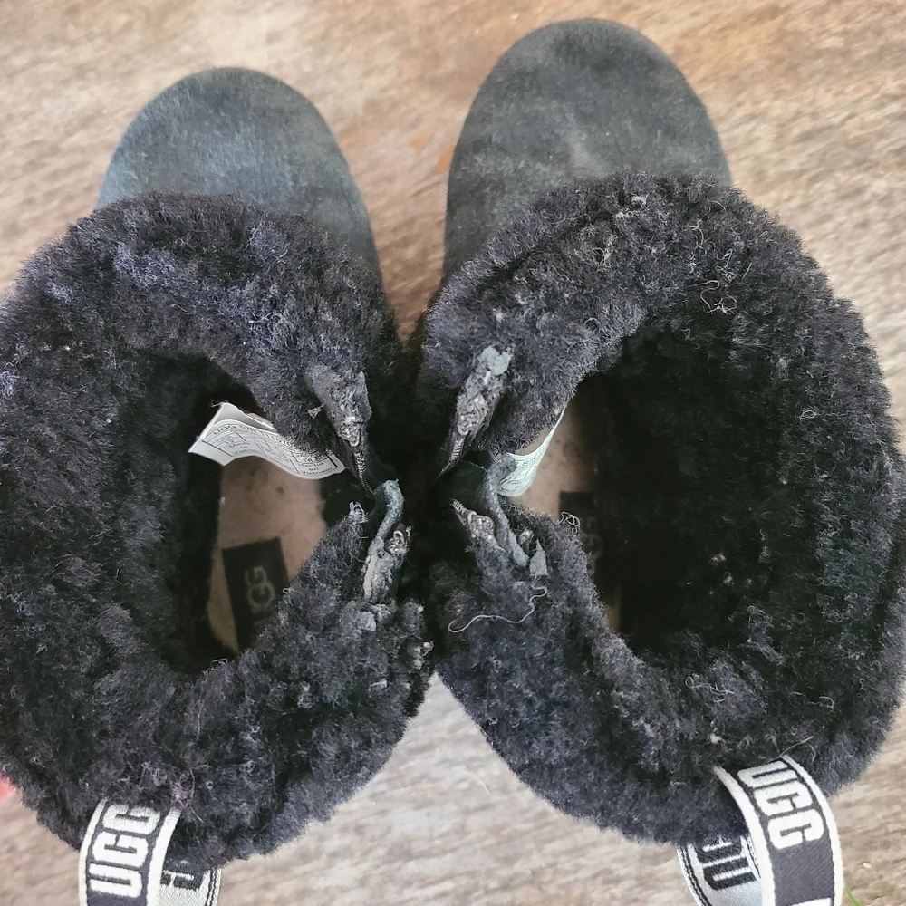 UGG Mini Fluff Black Boots Kids Size 12